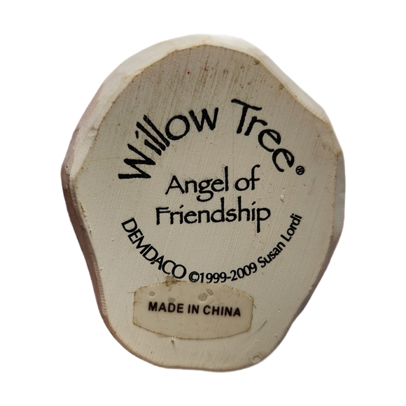 Willow Tree Angel of Friendship, Sculpted Hand-Painted Figure - Picture 4 of 4